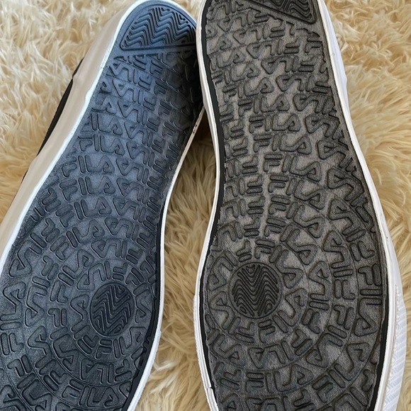 Men’s Fila Morales Shoe - Picture 5 of 5